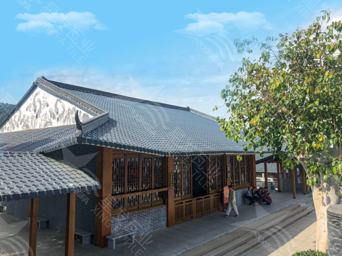 四合院別墅裝飾采光琉璃瓦 隔熱防水堅韌紅色樹脂防腐瓦 榆林仿古建筑樹脂瓦廠家生產制造